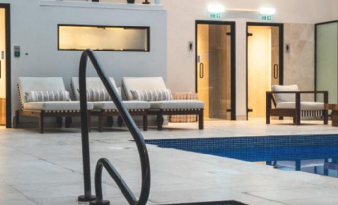 Glass Partitions for Swimming Pool and Wet Areas-Photo №15