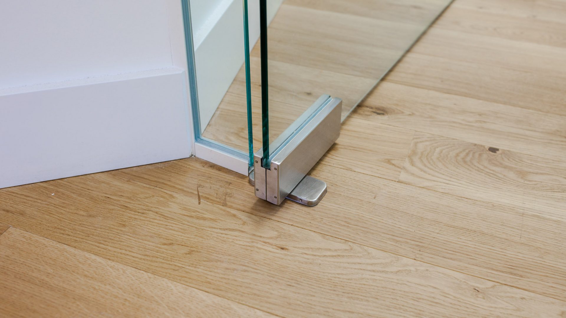 TLG Brands glass partitions TLG Brands glass partitions
