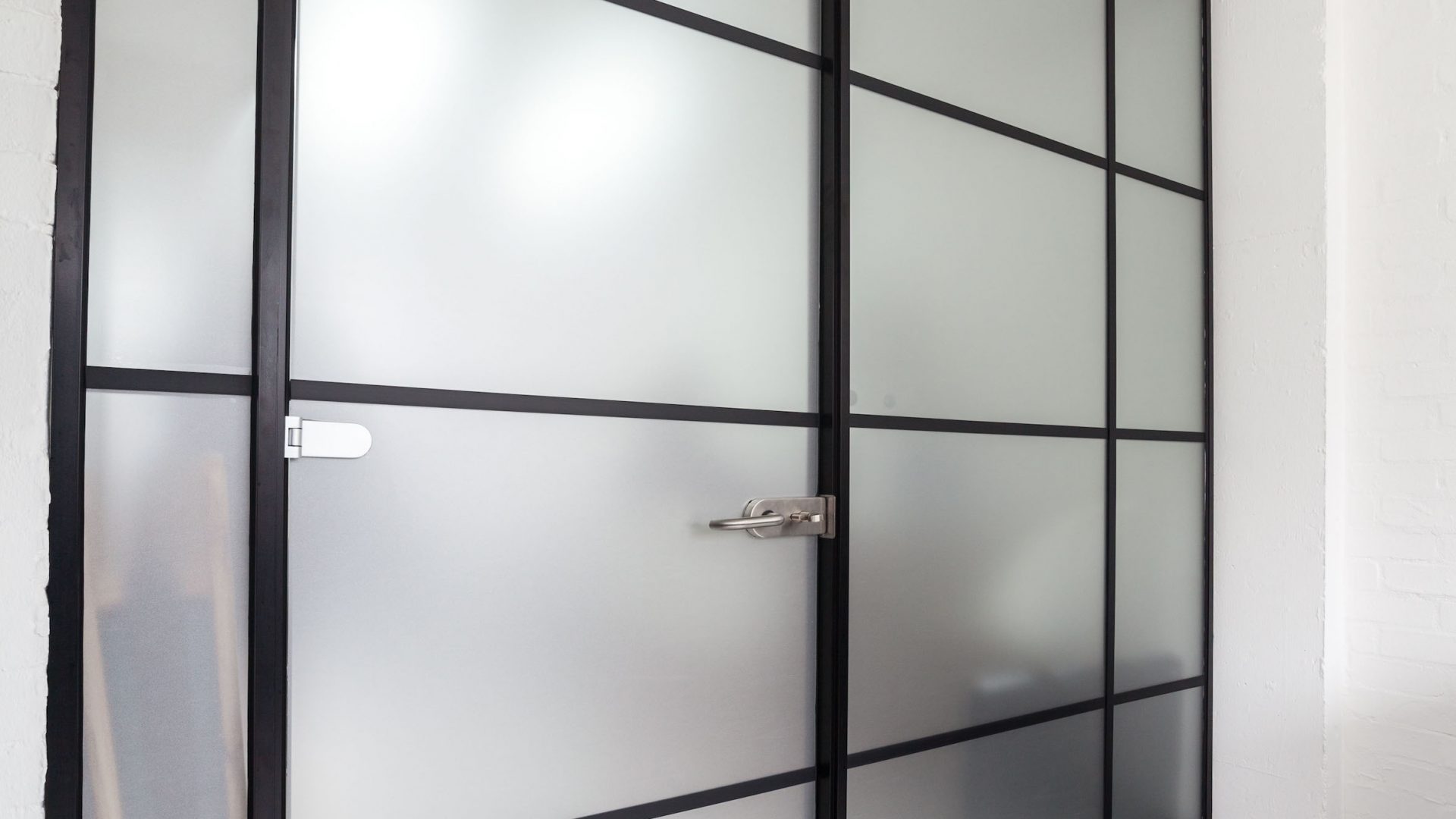 Work examples Black framed partition-Photo №31 Work examples Black framed partition-Photo №31