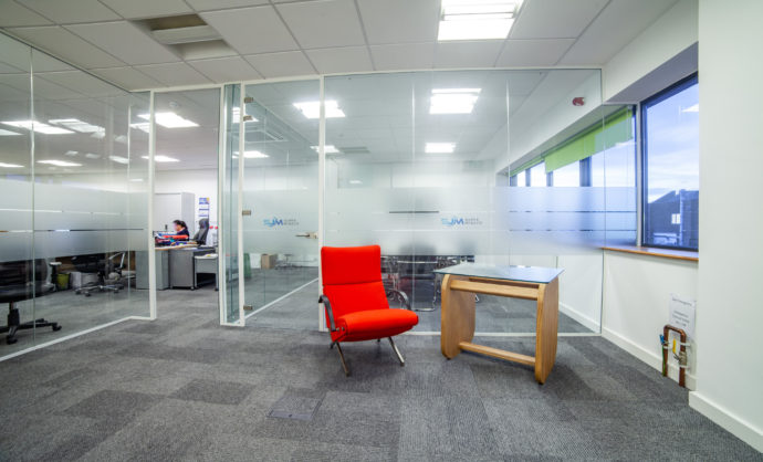 Acoustic glass partition-Photo №2