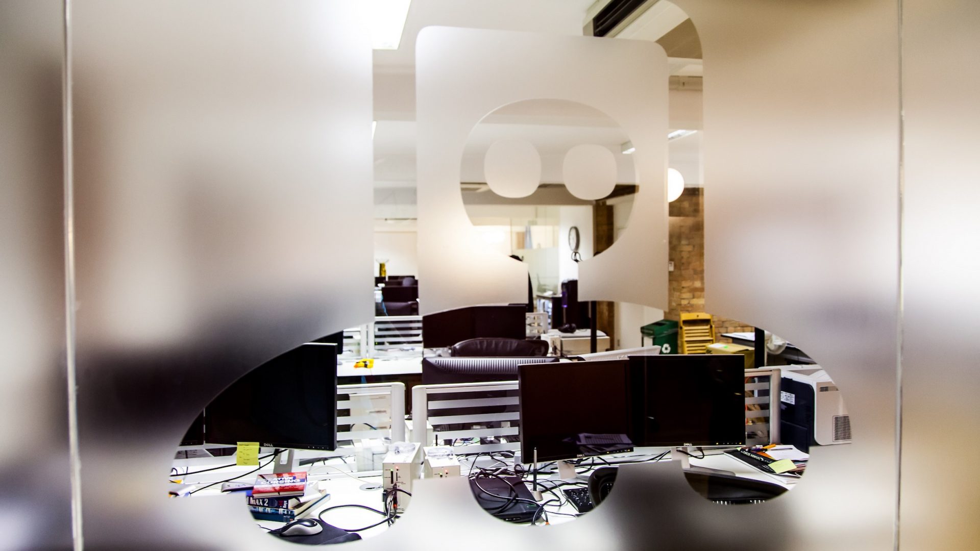Curve office glass partition Curve office glass partition