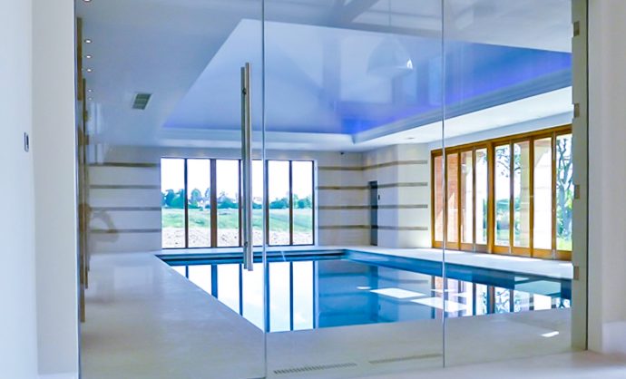 Glass Partitions for Swimming Pool and Wet Areas-Photo №2
