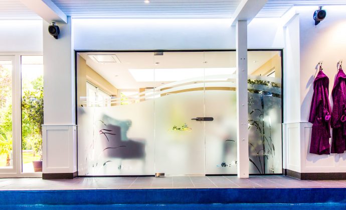 Glass Partitions for Swimming Pool and Wet Areas-Photo №9