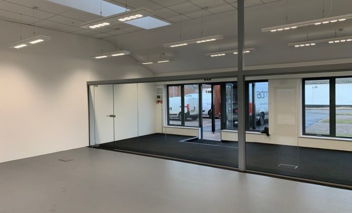 Glass Partition High Ceiling-Photo №3