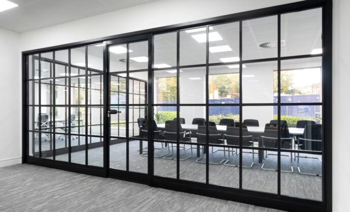 Glass meeting room-Photo №26