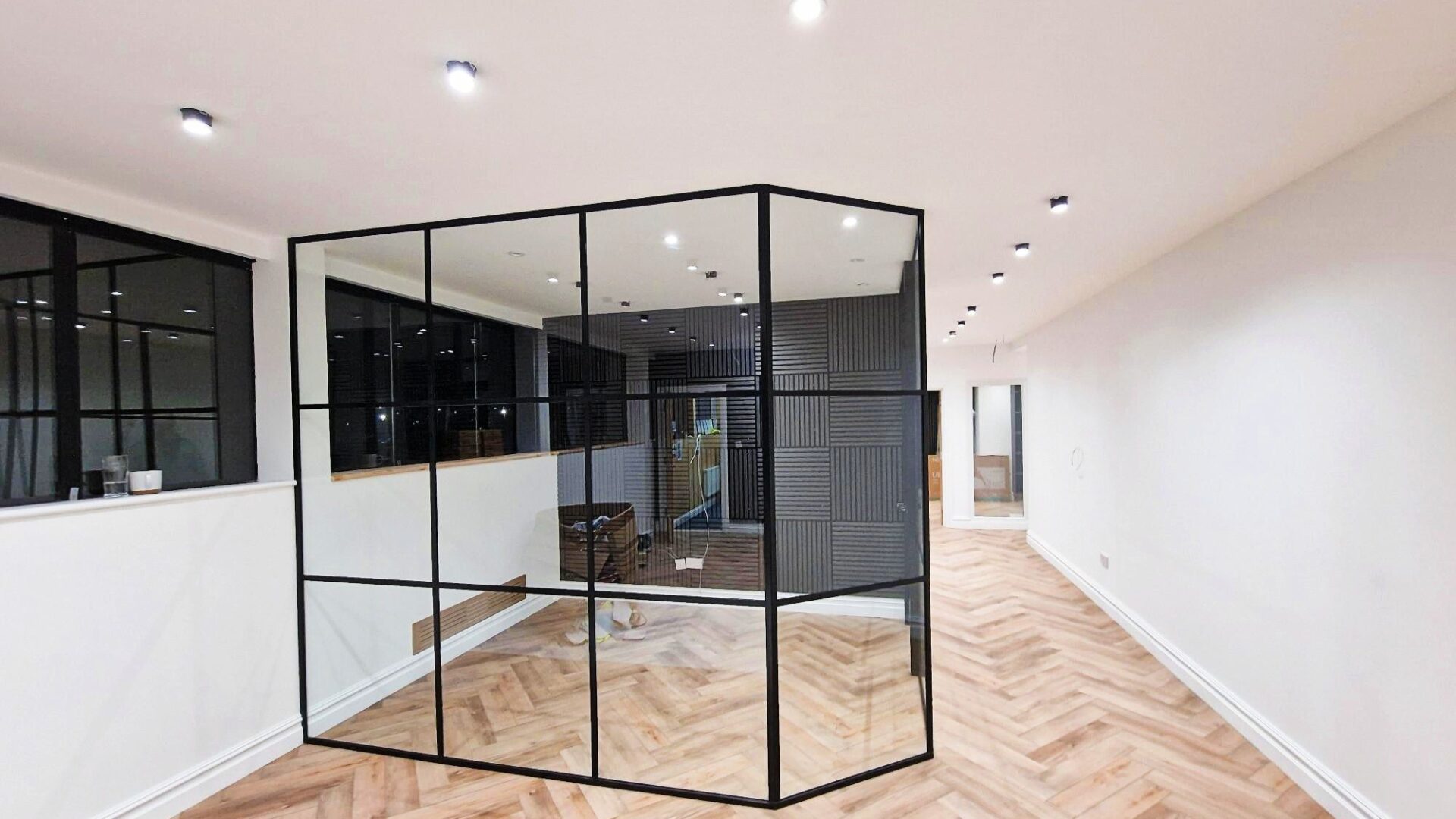 Work examples Black framed partition-Photo №27 Work examples Black framed partition-Photo №27