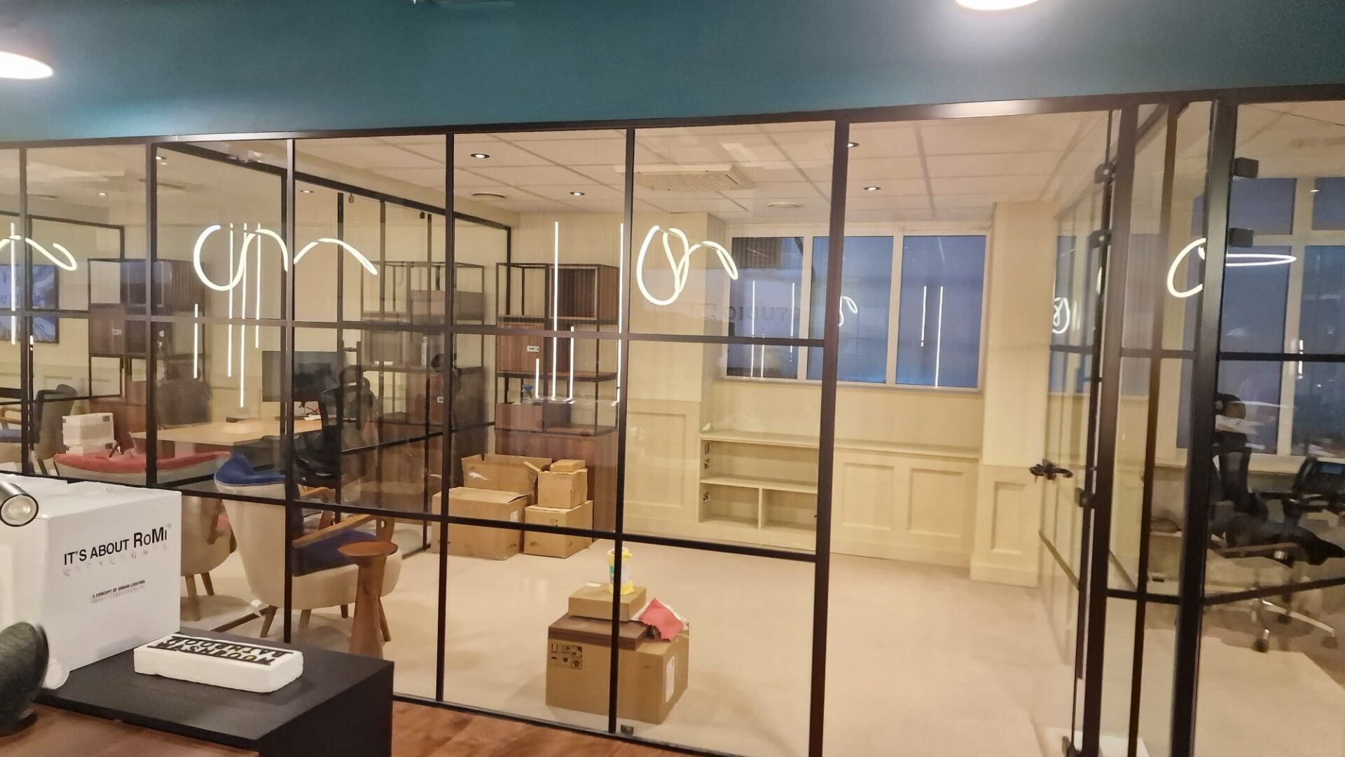 Work examples Black framed partition-Photo №60 Work examples Black framed partition-Photo №60