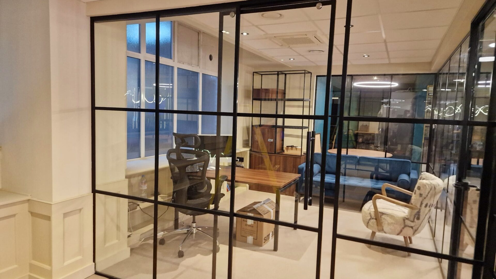 Work examples Black framed partition-Photo №61 Work examples Black framed partition-Photo №61