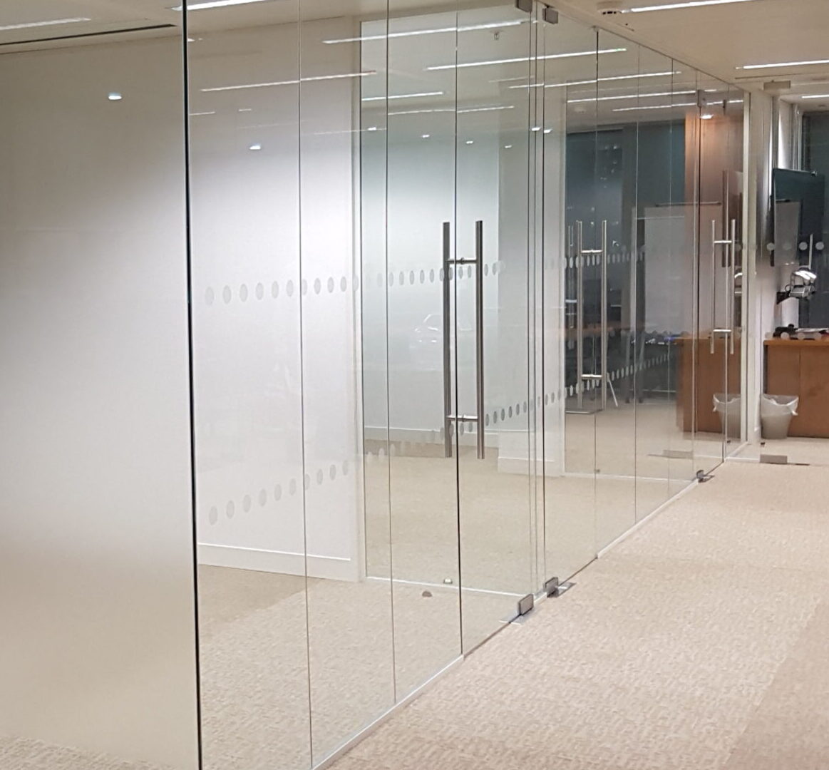 Work examples Frameless Glass-Photo №4 Work examples Frameless Glass-Photo №4