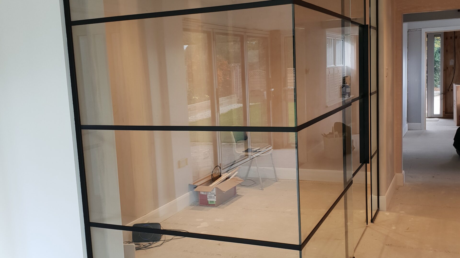 Work examples Black framed partition-Photo №93 Work examples Black framed partition-Photo №93