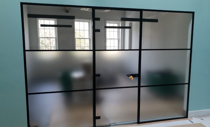 Frosted Glass Partition-Photo №12