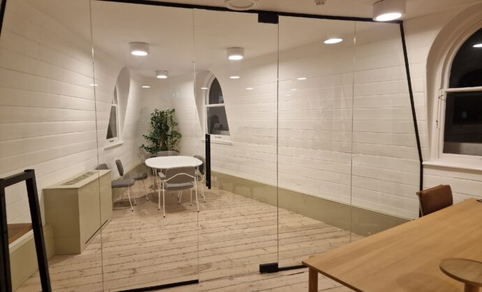 Glass Room Partition Residential-Photo №18