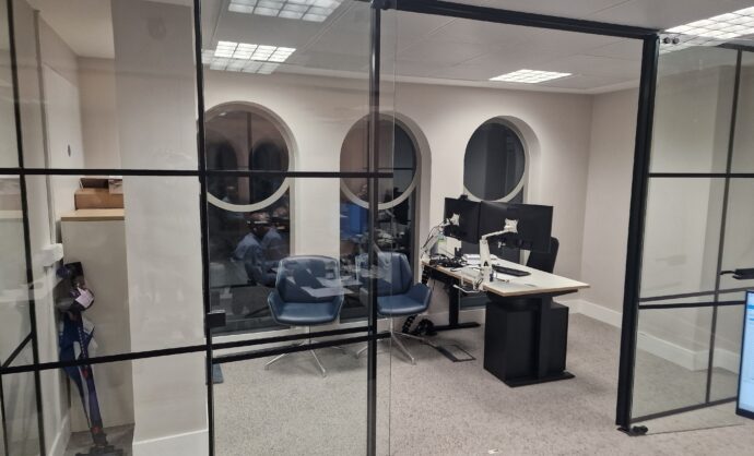 Industrial Style Black Framed Partition-Photo №27