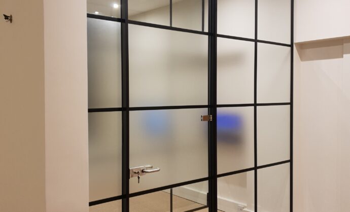 Frosted Glass Partition-Photo №10