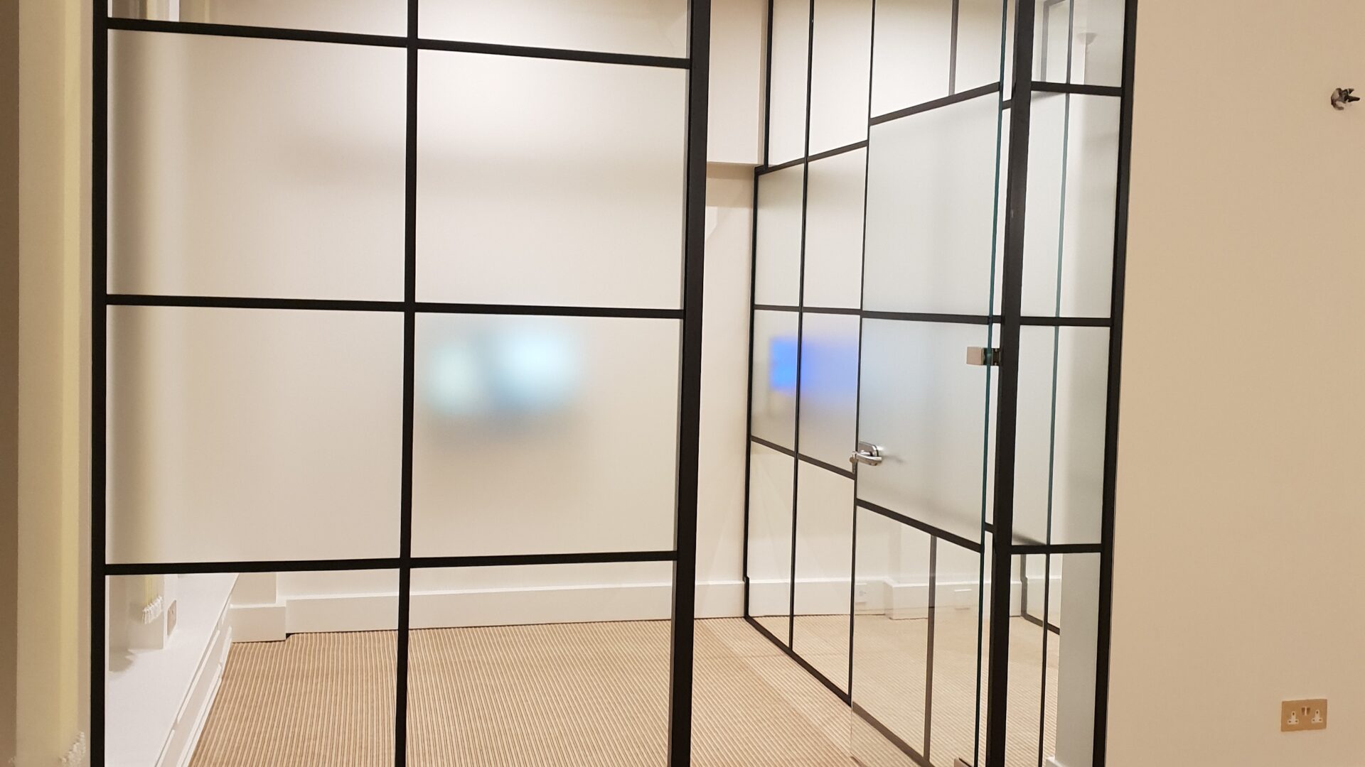 Work examples Framed Glass Partition-Photo №8 Work examples Framed Glass Partition-Photo №8