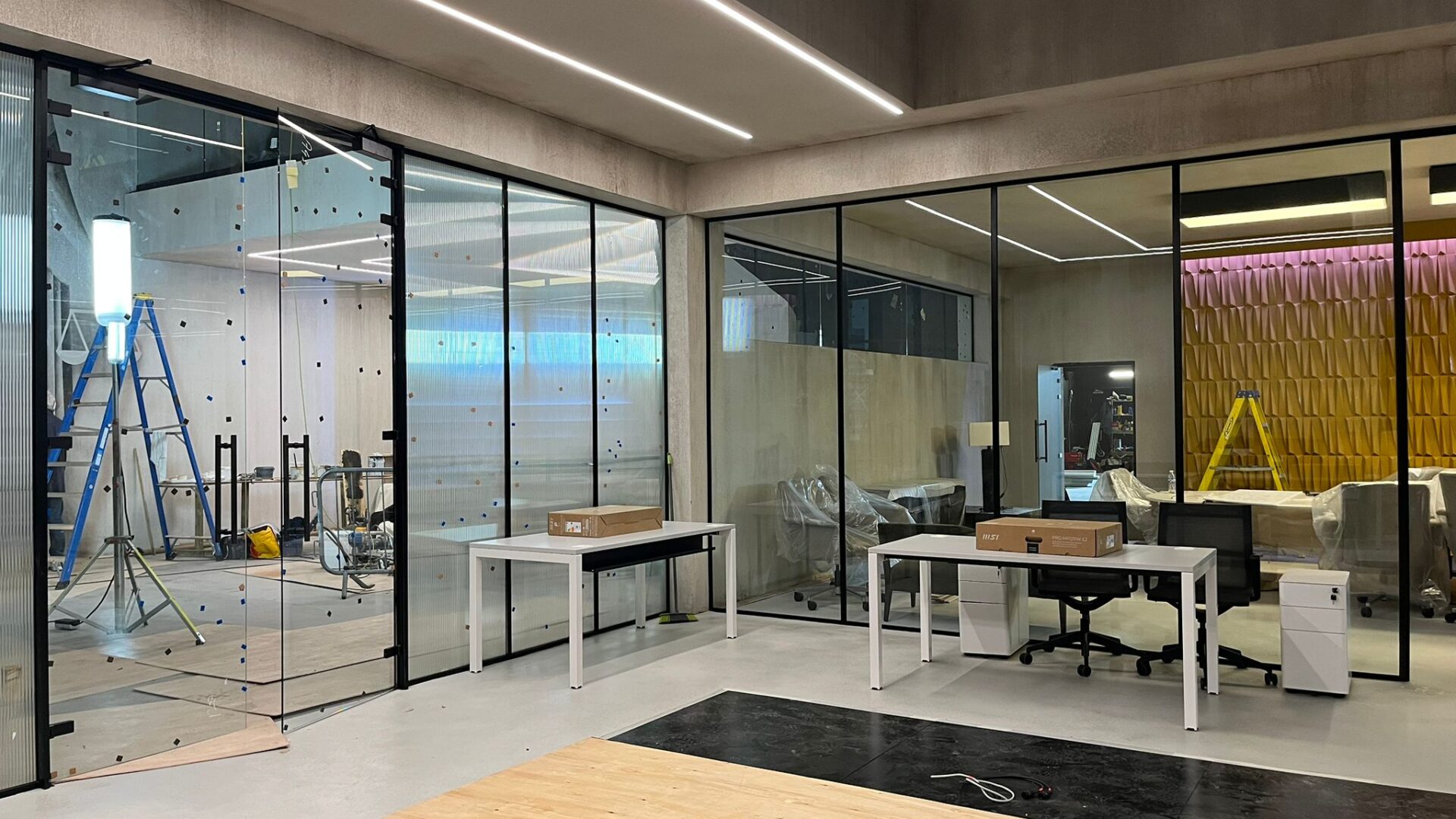 Work examples Black framed partition-Photo №109 Work examples Black framed partition-Photo №109