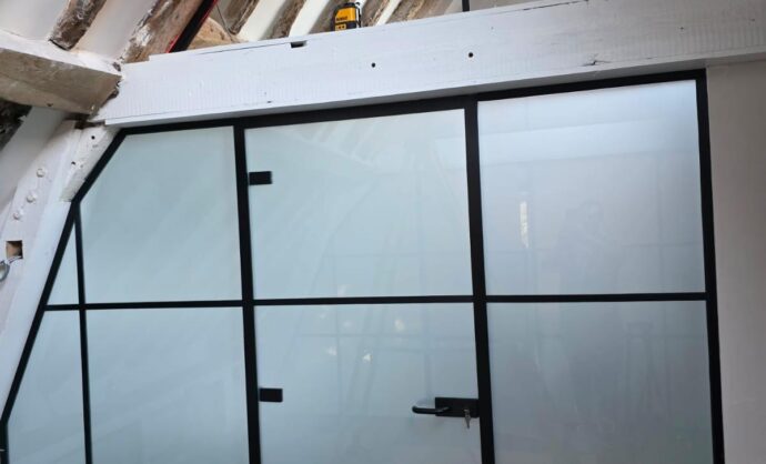 Frosted Glass Partition-Photo №25