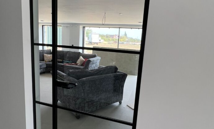 Industrial Style Black Framed Partition-Photo №71