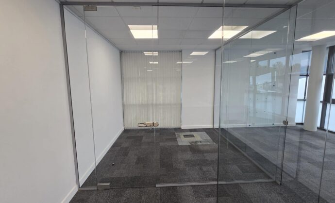 Aluminium Frame Glass Partition-Photo №137
